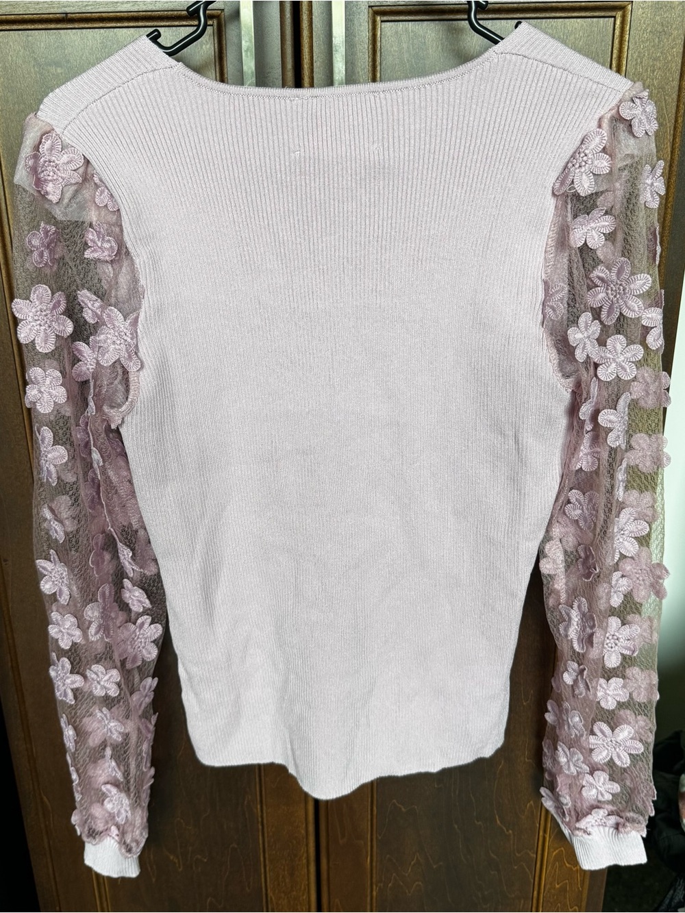 Industry NWT Floral Mesh Sleeve Sweater Top Blossom Pink V-Neck Knit Large $88 - Picture 4 of 9